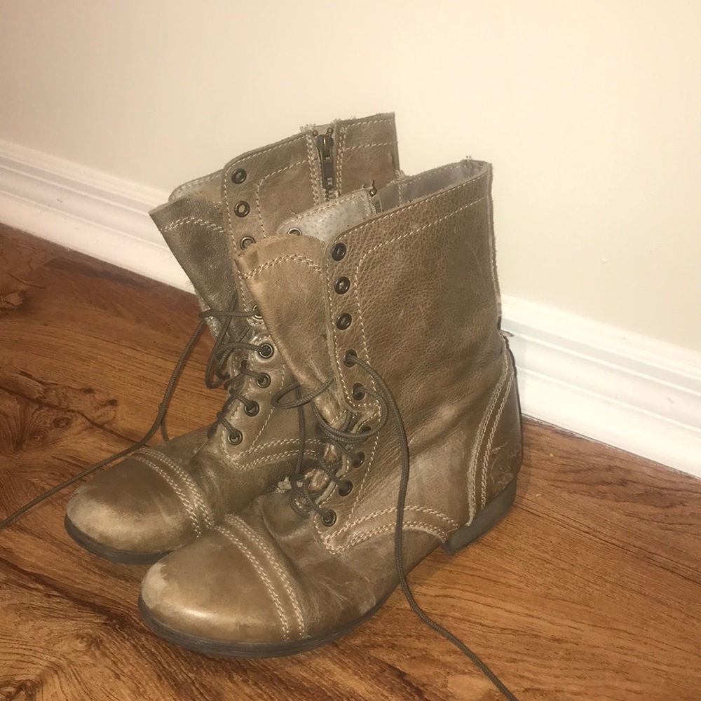 Steve Madden combat boots size 8.5